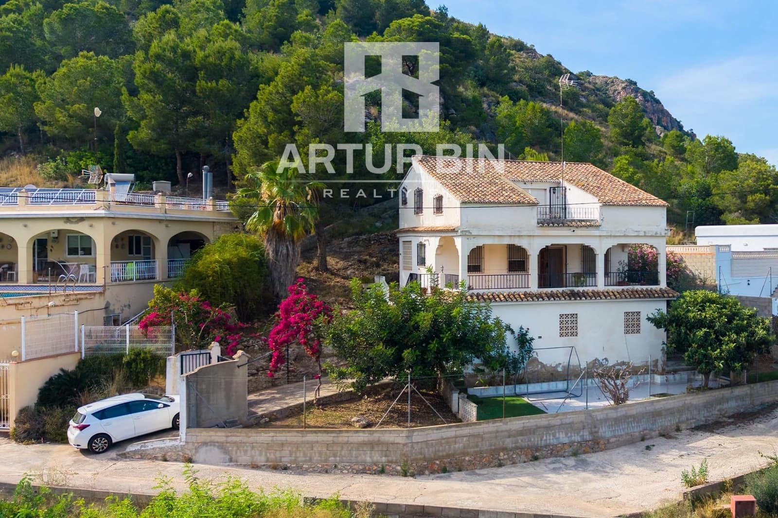 7 bedroom Villa for sale in Corbera with garage - € 200,000 (Ref: 9878890)