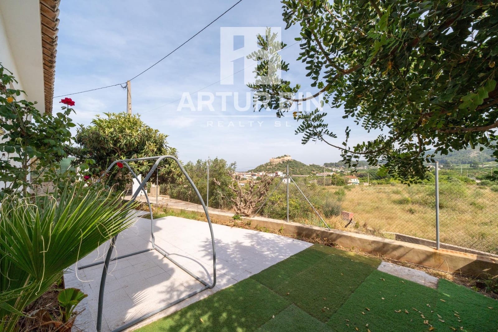 7 bedroom Villa for sale in Corbera with garage - € 200,000 (Ref: 9878890)
