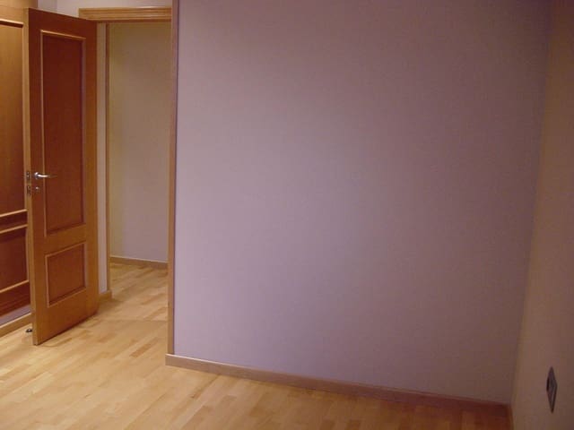 3 soveværelse Lejlighed til leje i Russafa, Valencia by - € 2.200 (Ref: 9881958)