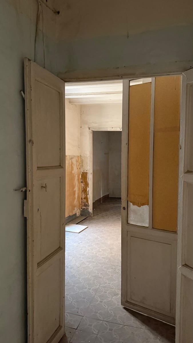 2 slaapkamer Flat te koop in Valencia stad - € 250.000 (Ref: 9881959)