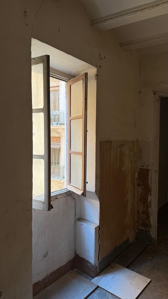 2 slaapkamer Flat te koop in Valencia stad - € 250.000 (Ref: 9881959)