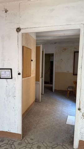 2 slaapkamer Flat te koop in Ciutat Vella, Valencia stad - € 250.000 (Ref: 9881959)