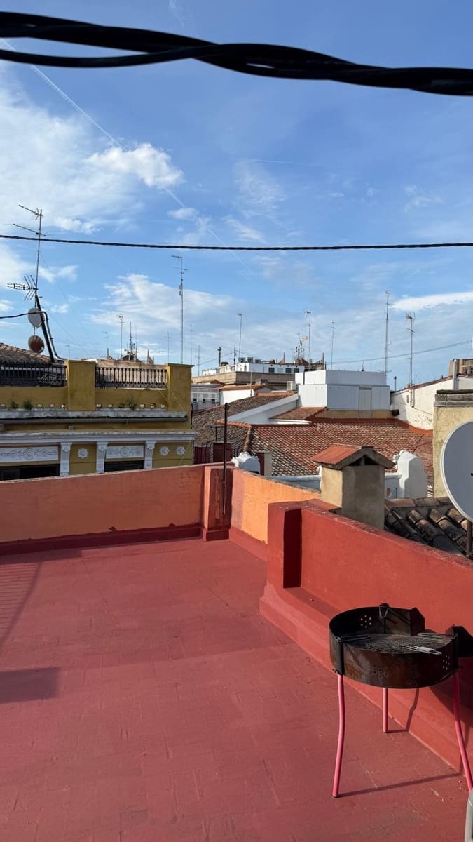 2 slaapkamer Flat te koop in Valencia stad - € 250.000 (Ref: 9881959)
