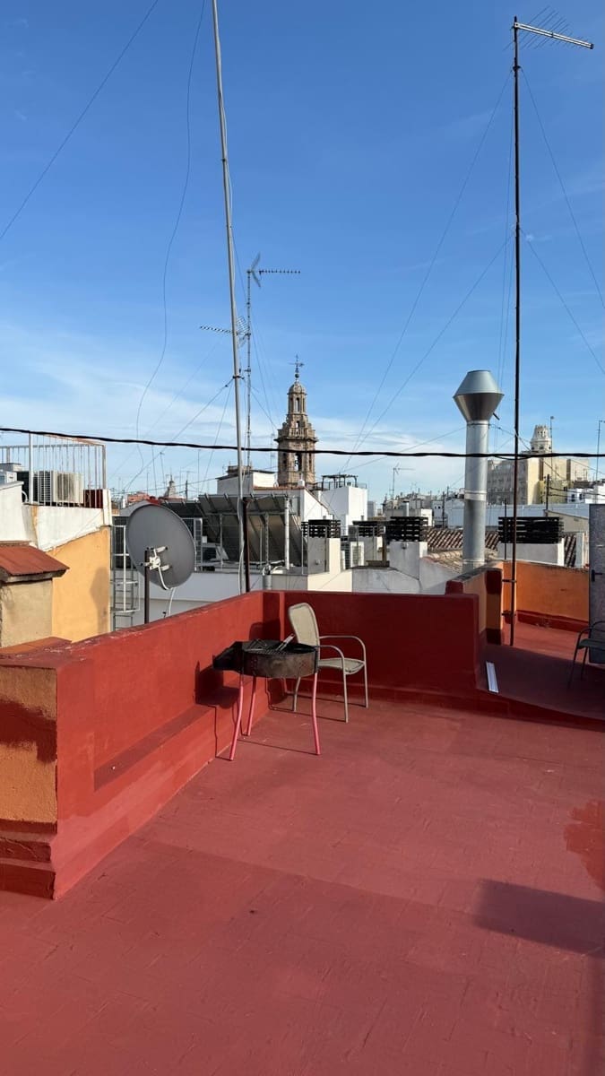 2 slaapkamer Flat te koop in Valencia stad - € 250.000 (Ref: 9881959)