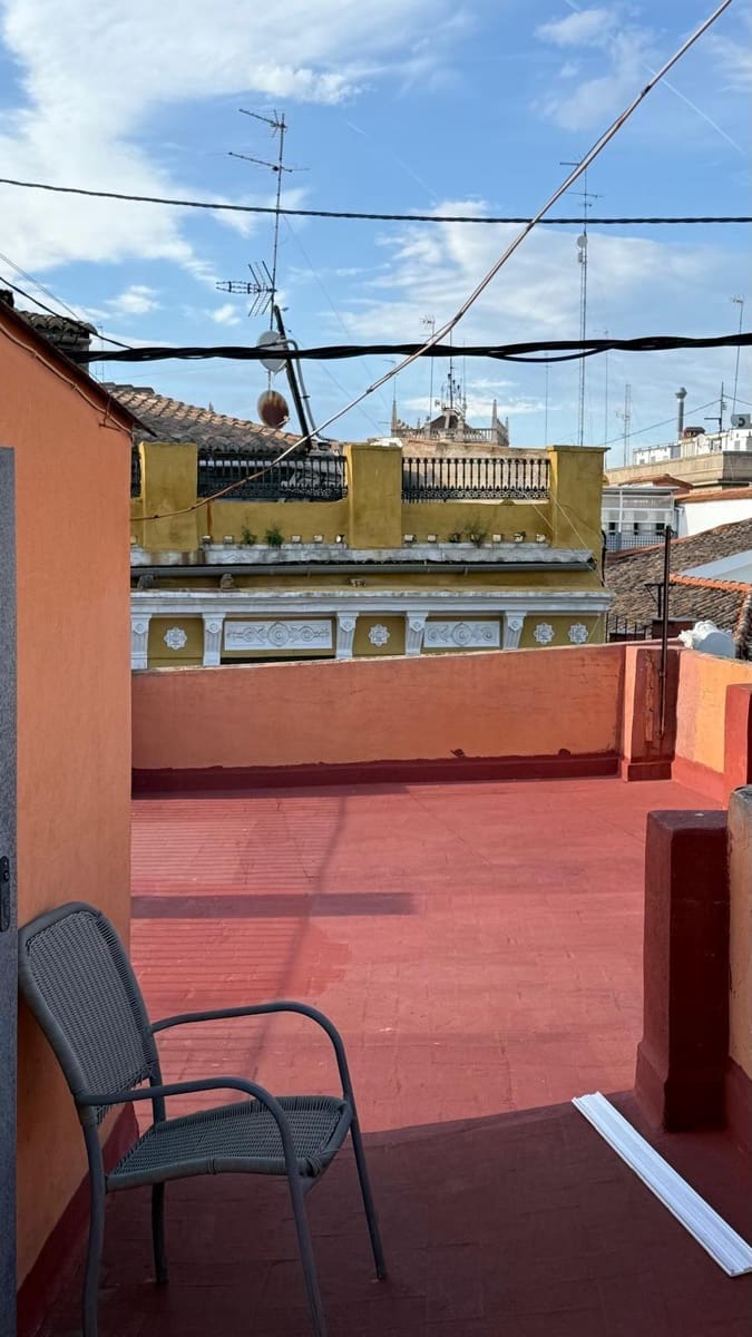 2 slaapkamer Flat te koop in Valencia stad - € 250.000 (Ref: 9881959)