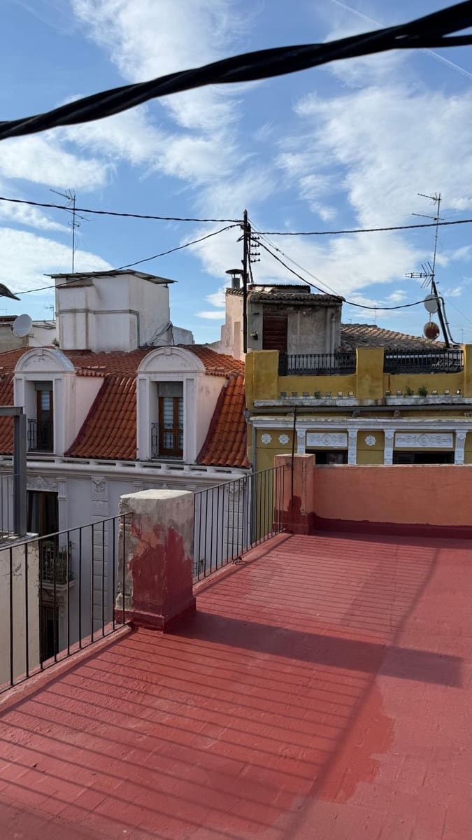 2 slaapkamer Flat te koop in Valencia stad - € 250.000 (Ref: 9881959)
