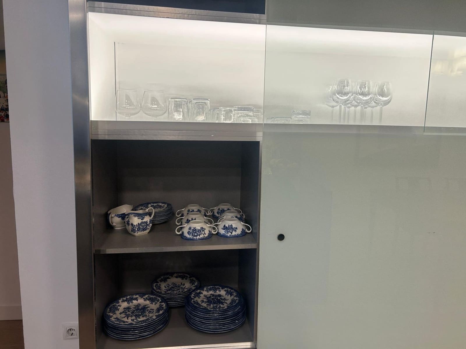 Piso de 3 habitaciones en València ciudad en alquiler - 2.500 € (Ref: 9890409)