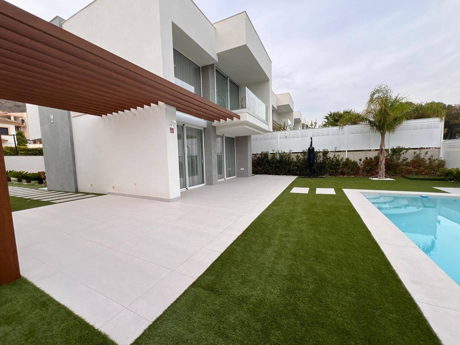 3 slaapkamer Villa te koop in Finestrat met zwembad - € 920.000 (Ref: 9896356)
