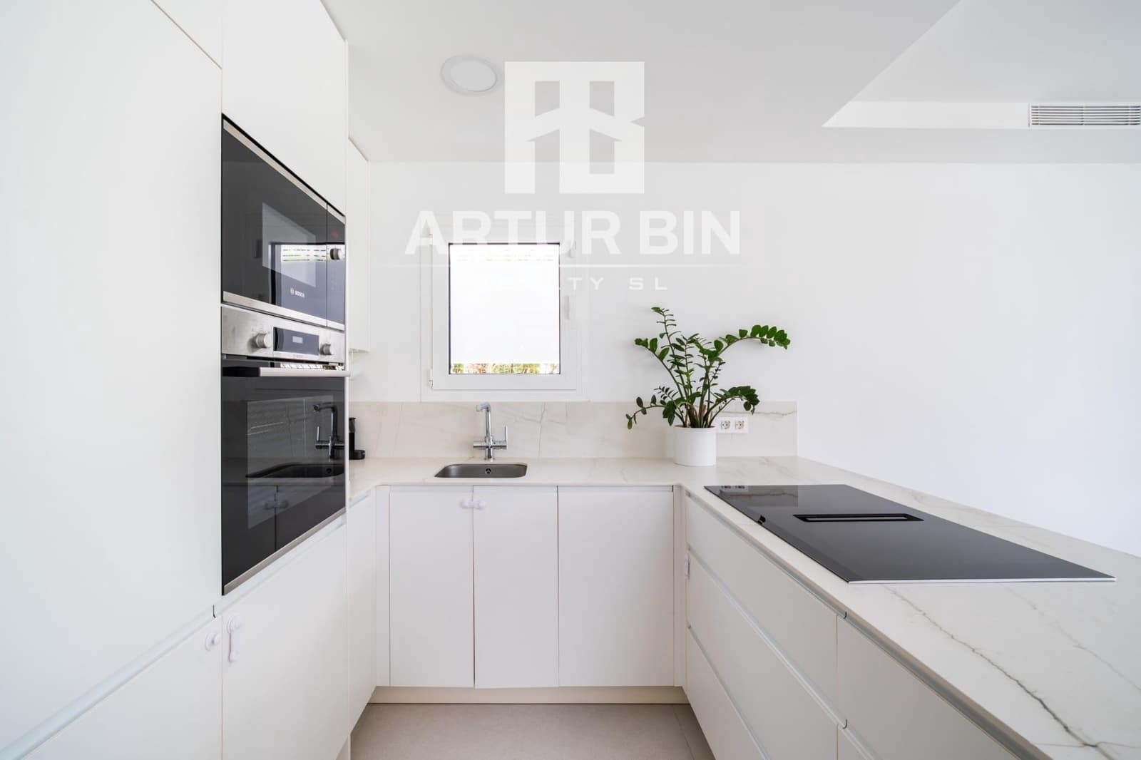 3 sypialnia Willa na sprzedaż w Finestrat z basenem - 920 000 € (Ref: 9896356)