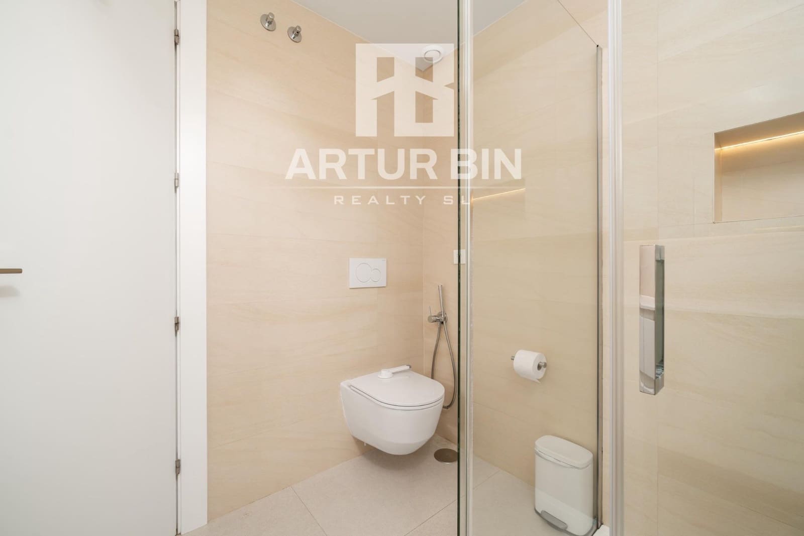 3 sypialnia Willa na sprzedaż w Finestrat z basenem - 920 000 € (Ref: 9896356)