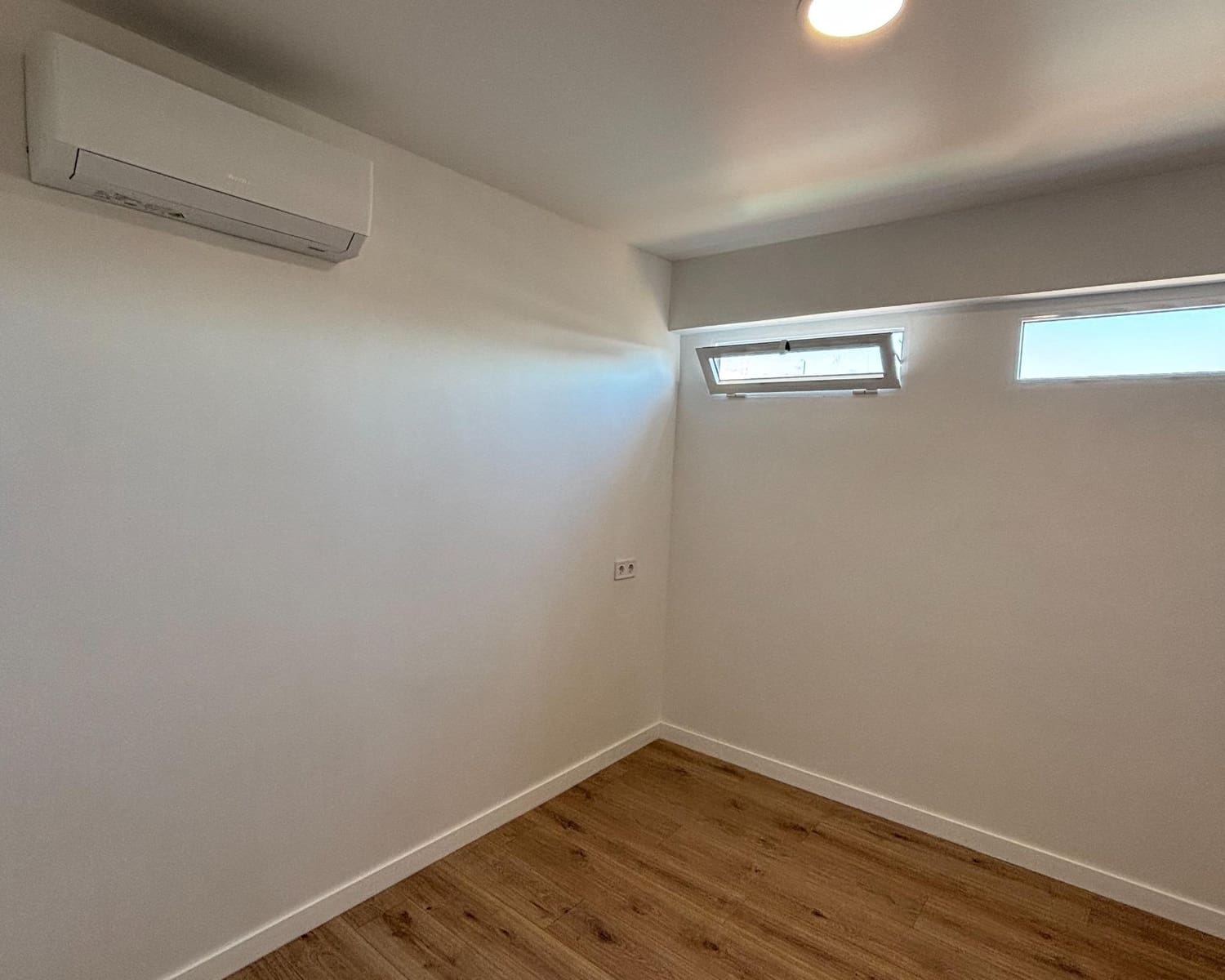 3 bedroom Flat for sale in Manises - € 167,000 (Ref: 9896357)