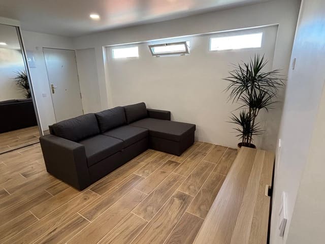 3 bedroom Flat for sale in Manises - € 167,000 (Ref: 9896357)