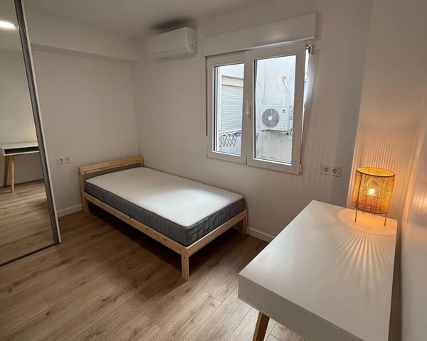 3 bedroom Flat for sale in Manises - € 167,000 (Ref: 9896357)