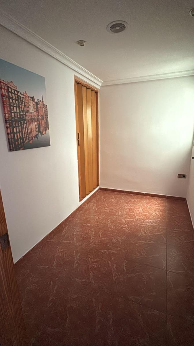 3 soverom Leilighet til leie i Pucol - € 1 150 (Ref: 9911089)