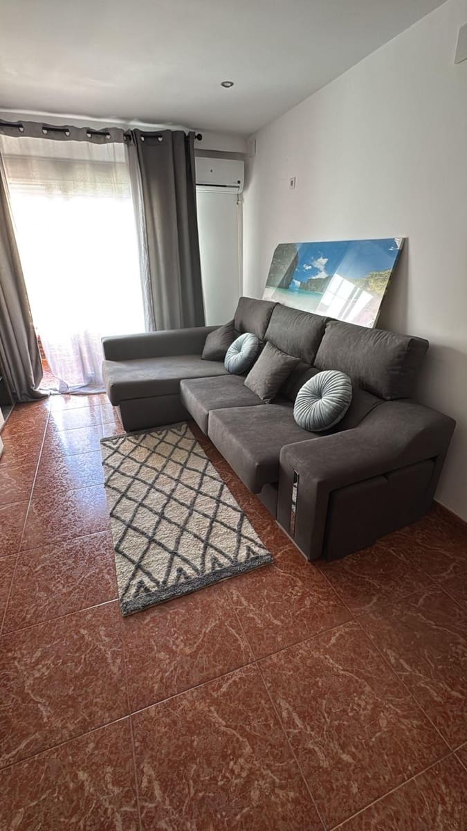 3 soverom Leilighet til leie i Pucol - € 1 150 (Ref: 9911089)