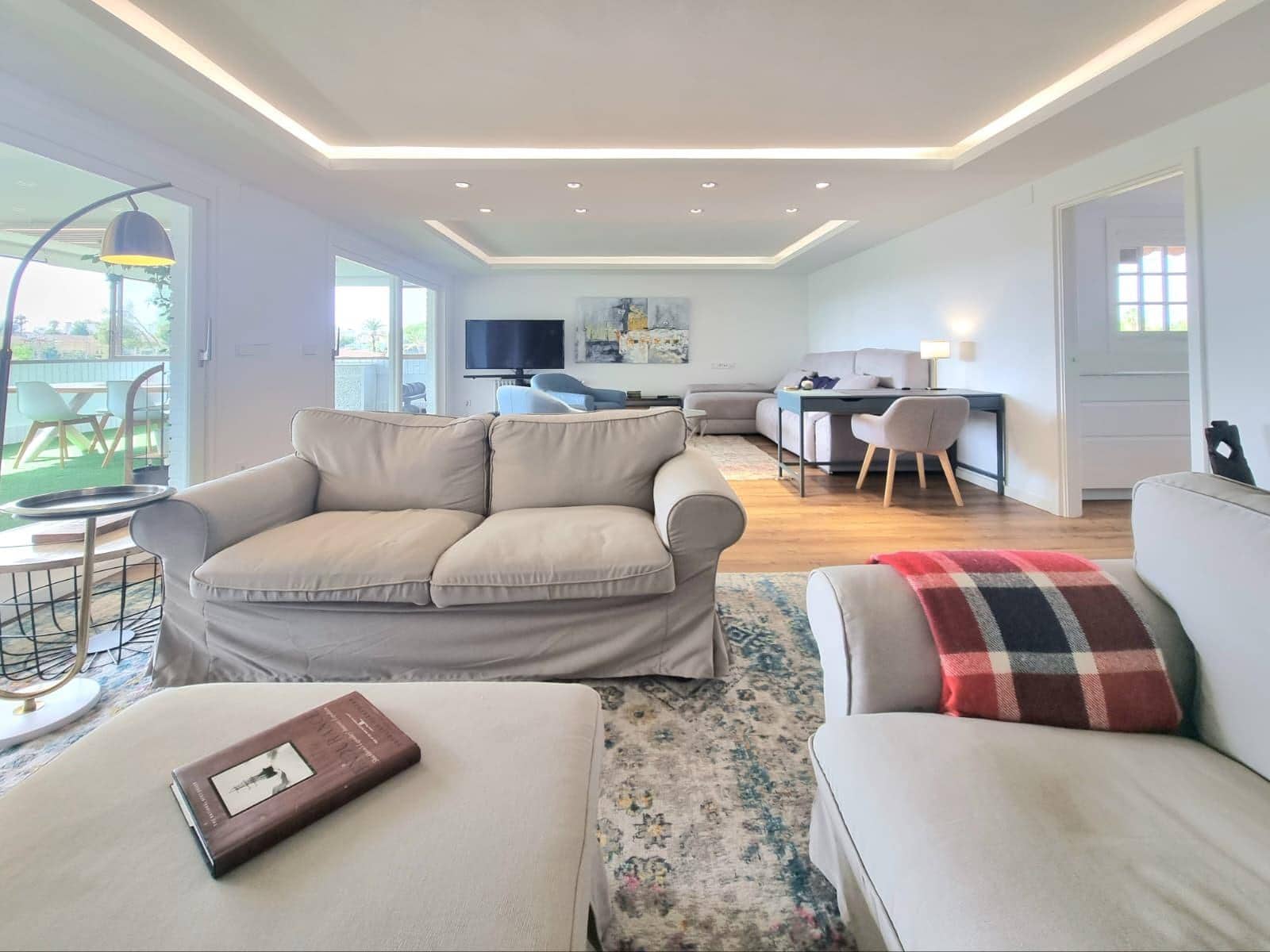 5 sovrum Takvåning att hyra i Rocafort med pool garage - 3 750 € (Ref: 9911090)