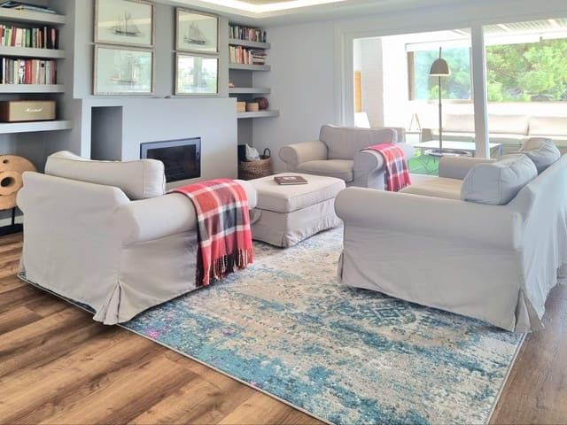 Ático de 5 habitaciones en Rocafort en alquiler con piscina garaje - 3.750 € (Ref: 9911090)