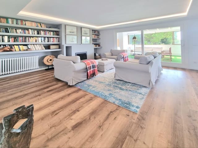 Ático de 5 habitaciones en Rocafort en alquiler con piscina garaje - 3.750 € (Ref: 9911090)