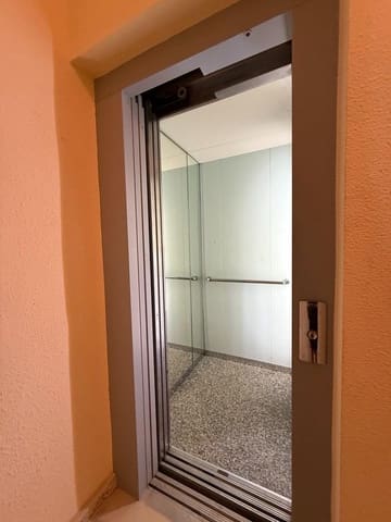 1 soverom Leilighet til leie i Oropesa  med svømmebasseng - € 1 500 (Ref: 9913197)