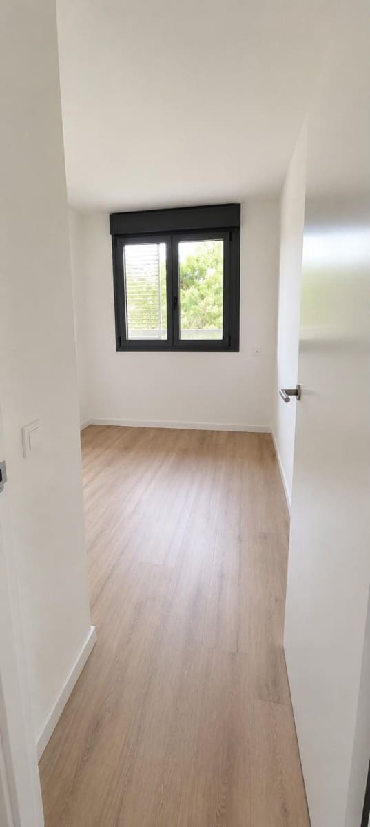 Appartement de 2 chambres à louer à Valence ville avec piscine garage - 1 850 € (Ref: 9920450)