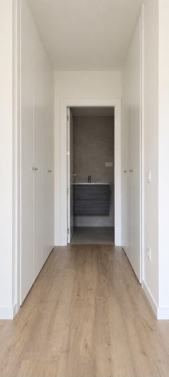 Appartement de 2 chambres à louer à Valence ville avec piscine garage - 1 850 € (Ref: 9920450)