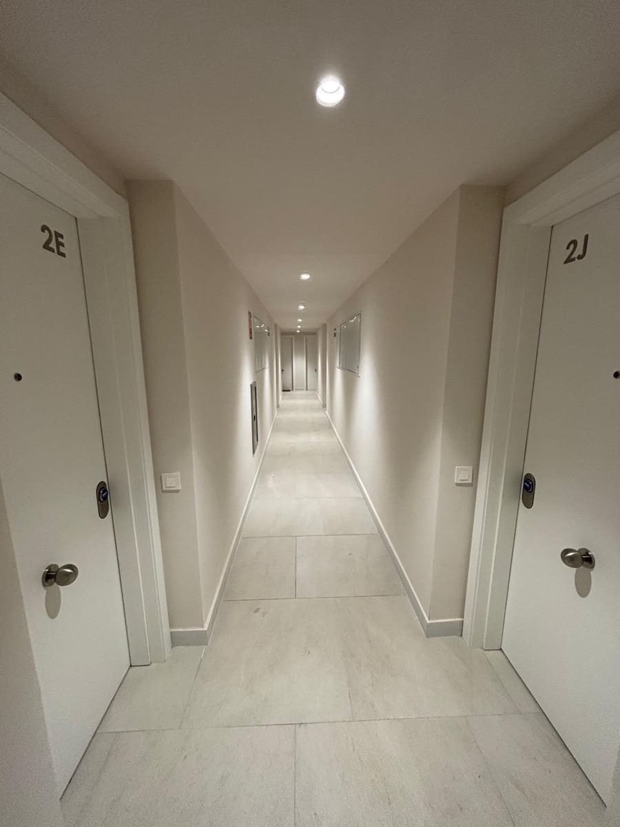 Appartement de 2 chambres à louer à Valence ville avec piscine garage - 1 850 € (Ref: 9920450)