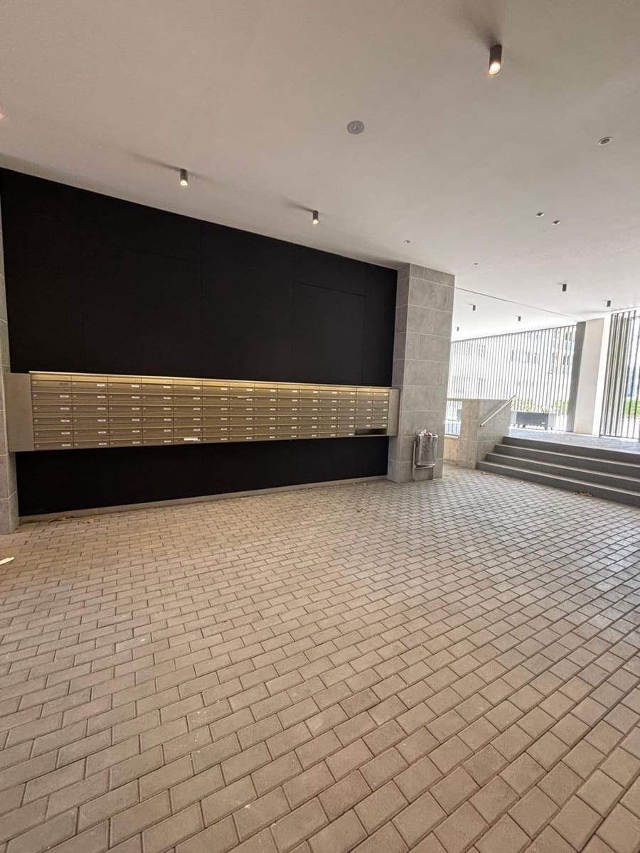 Appartement de 2 chambres à louer à Valence ville avec piscine garage - 1 850 € (Ref: 9920450)