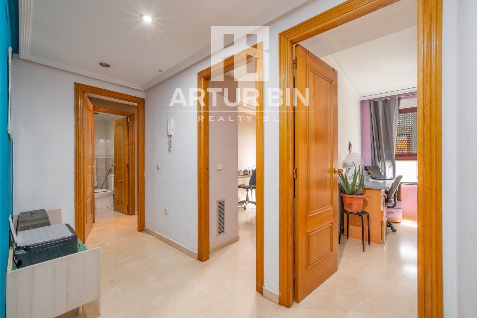 3 bedroom Penthouse for sale in Valencia city with pool - € 550,000 (Ref: 9922327)