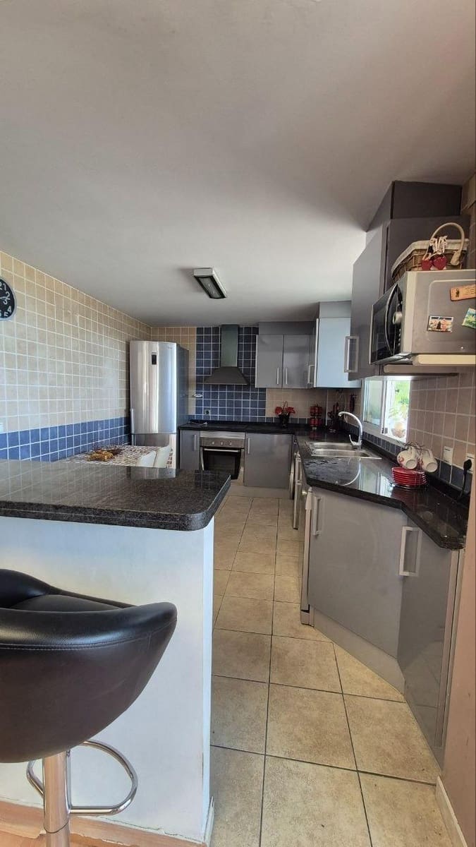 3 bedroom Villa for sale in Torrent with pool garage - € 420,000 (Ref: 9922330)