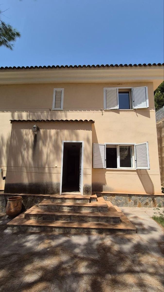 3 bedroom Villa for sale in Torrent with pool garage - € 420,000 (Ref: 9922330)