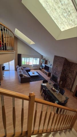 3 soveværelse Villa til salg i Torrent med swimmingpool garage - € 420.000 (Ref: 9922330)