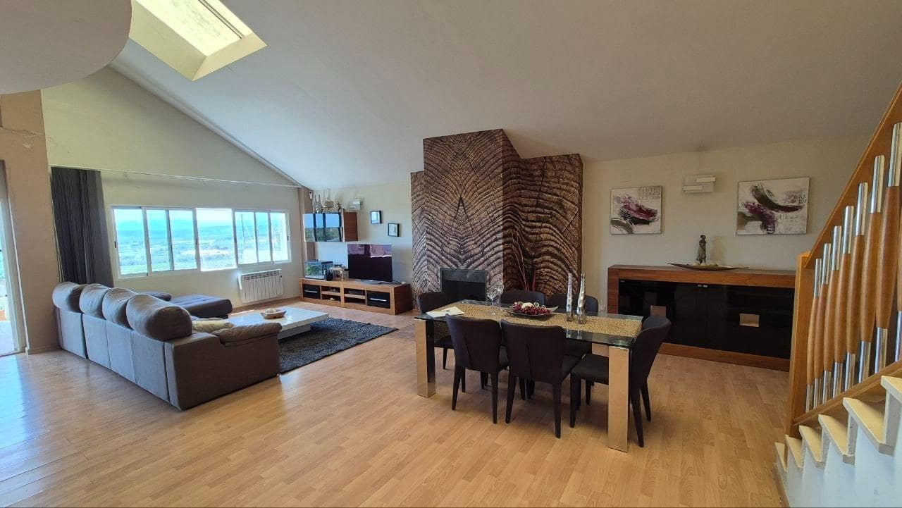 3 bedroom Villa for sale in Torrent with pool garage - € 420,000 (Ref: 9922330)