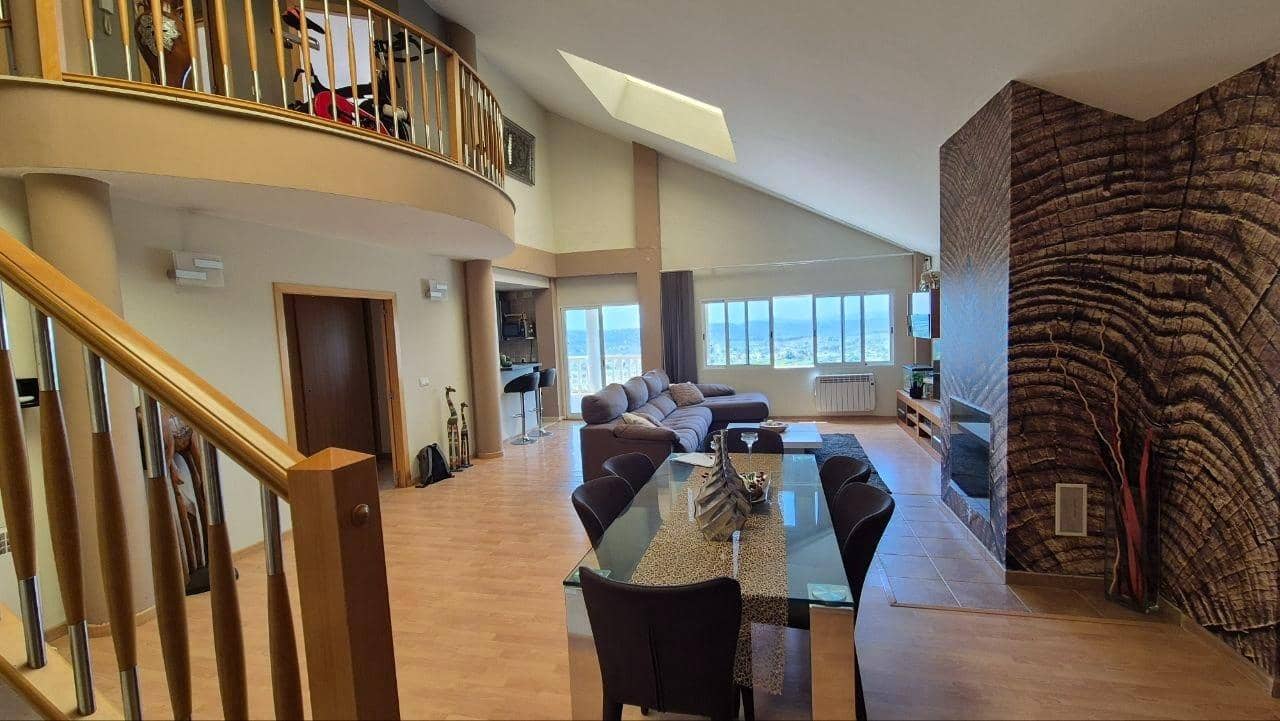 3 bedroom Villa for sale in Torrent with pool garage - € 420,000 (Ref: 9922330)
