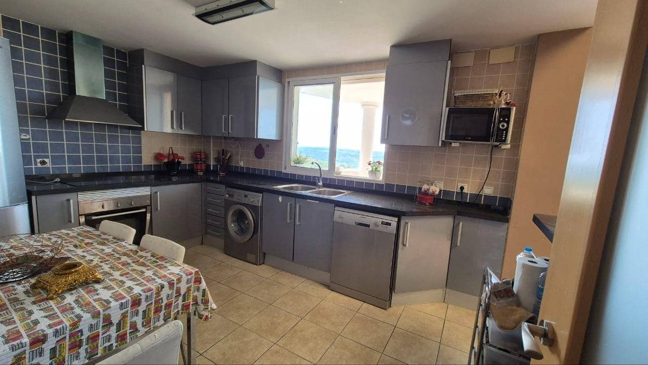 3 bedroom Villa for sale in Torrent with pool garage - € 420,000 (Ref: 9922330)