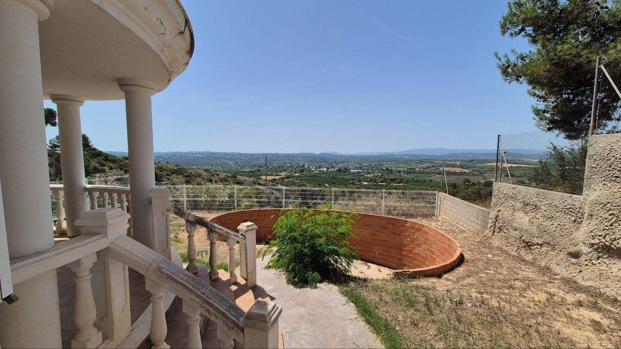 3 bedroom Villa for sale in Torrent with pool garage - € 420,000 (Ref: 9922330)
