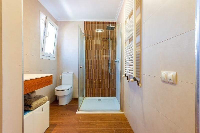 4 sypialnia Willa do wynajęcia w L'Eliana z basenem - 3 300 € (Ref: 9924639)