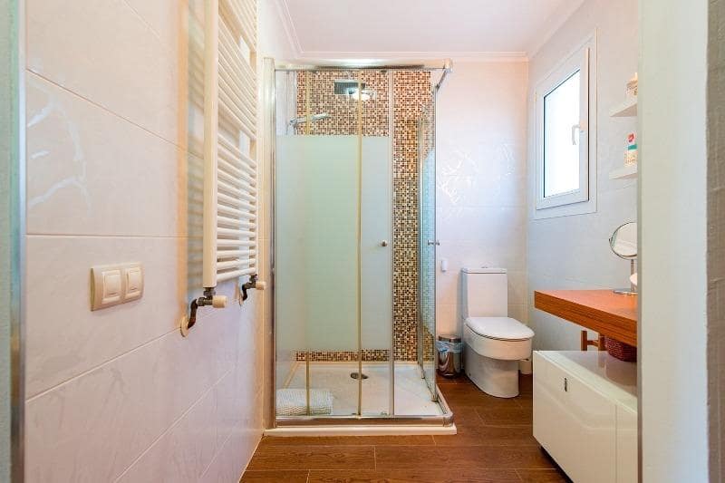 4 sypialnia Willa do wynajęcia w L'Eliana z basenem - 3 300 € (Ref: 9924639)