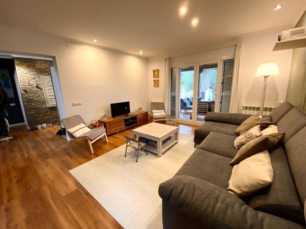 4 sypialnia Willa do wynajęcia w L'Eliana z basenem - 3 300 € (Ref: 9924639)