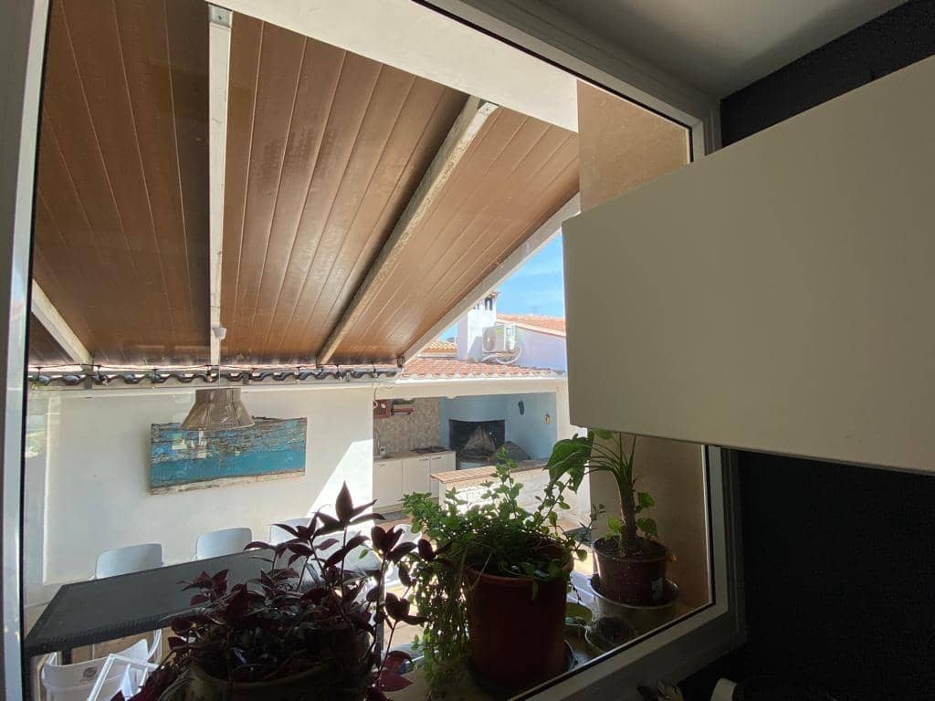 4 sypialnia Willa do wynajęcia w L'Eliana z basenem - 3 300 € (Ref: 9924639)
