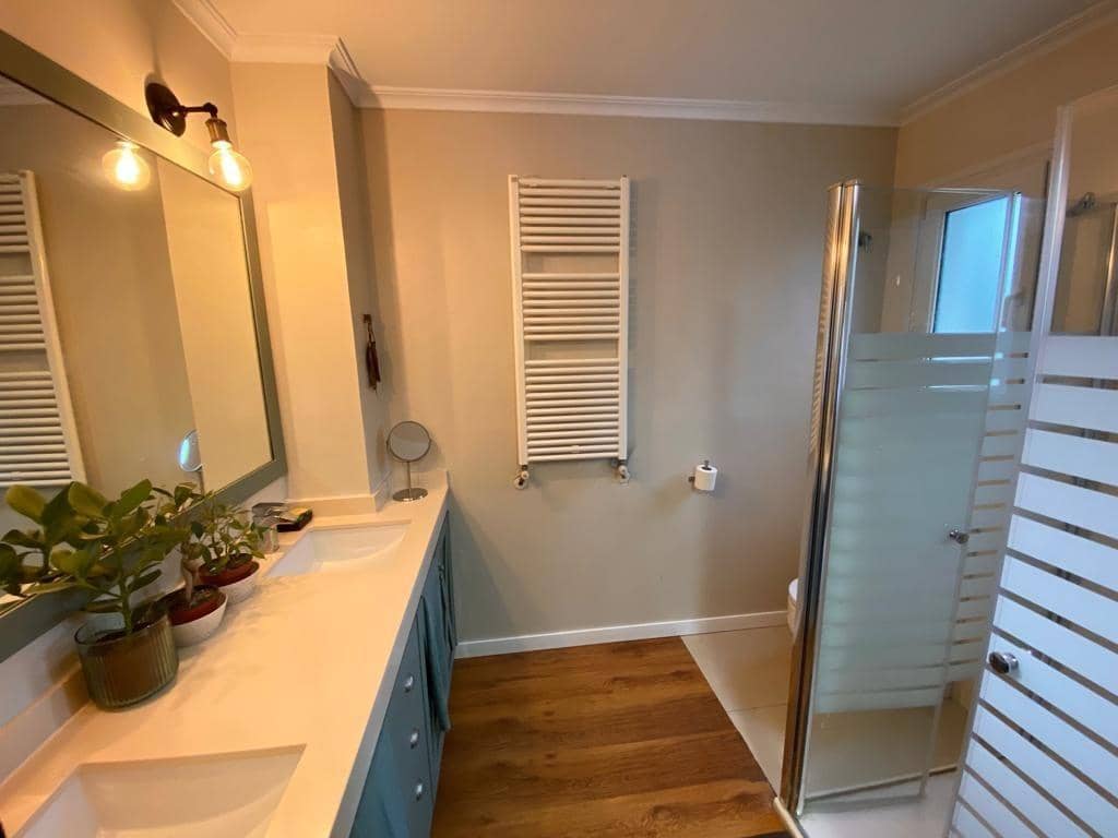 4 sypialnia Willa do wynajęcia w L'Eliana z basenem - 3 300 € (Ref: 9924639)