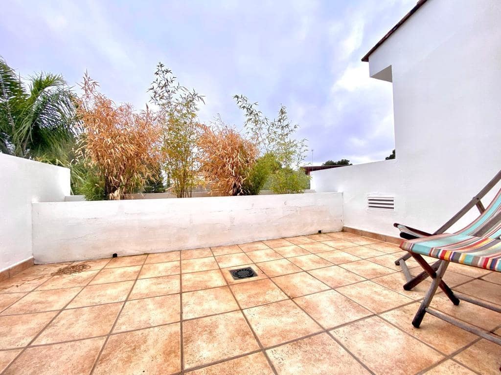 4 sypialnia Willa do wynajęcia w L'Eliana z basenem - 3 300 € (Ref: 9924639)