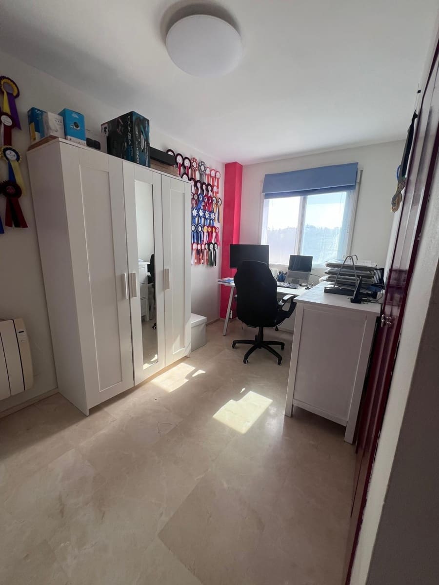 3 quarto Moradia para venda em Torrent com garagem - 420 000 € (Ref: 9936425)