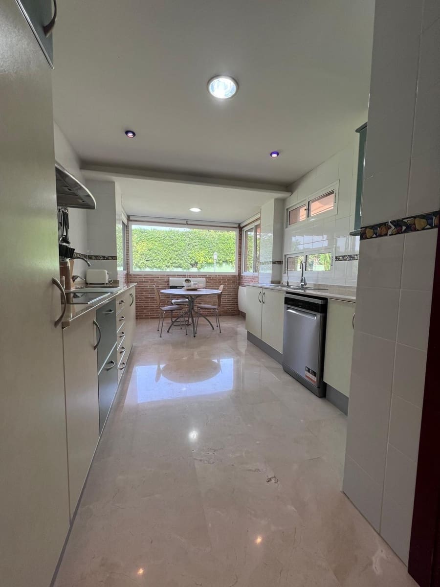 3 quarto Moradia para venda em Torrent com garagem - 420 000 € (Ref: 9936425)