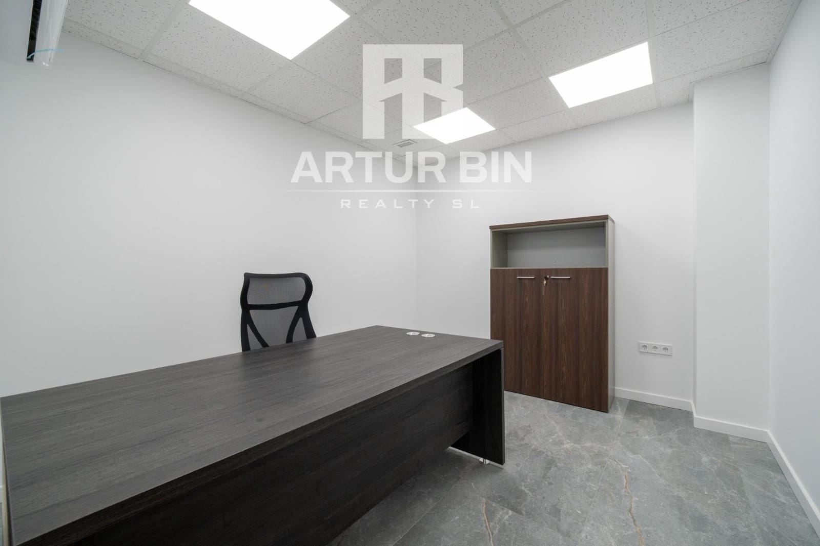 1 bedroom Office for rent in Valencia city - € 500 (Ref: 9938230)