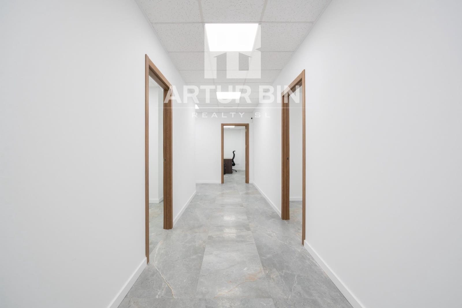 1 bedroom Office for rent in Valencia city - € 500 (Ref: 9938230)