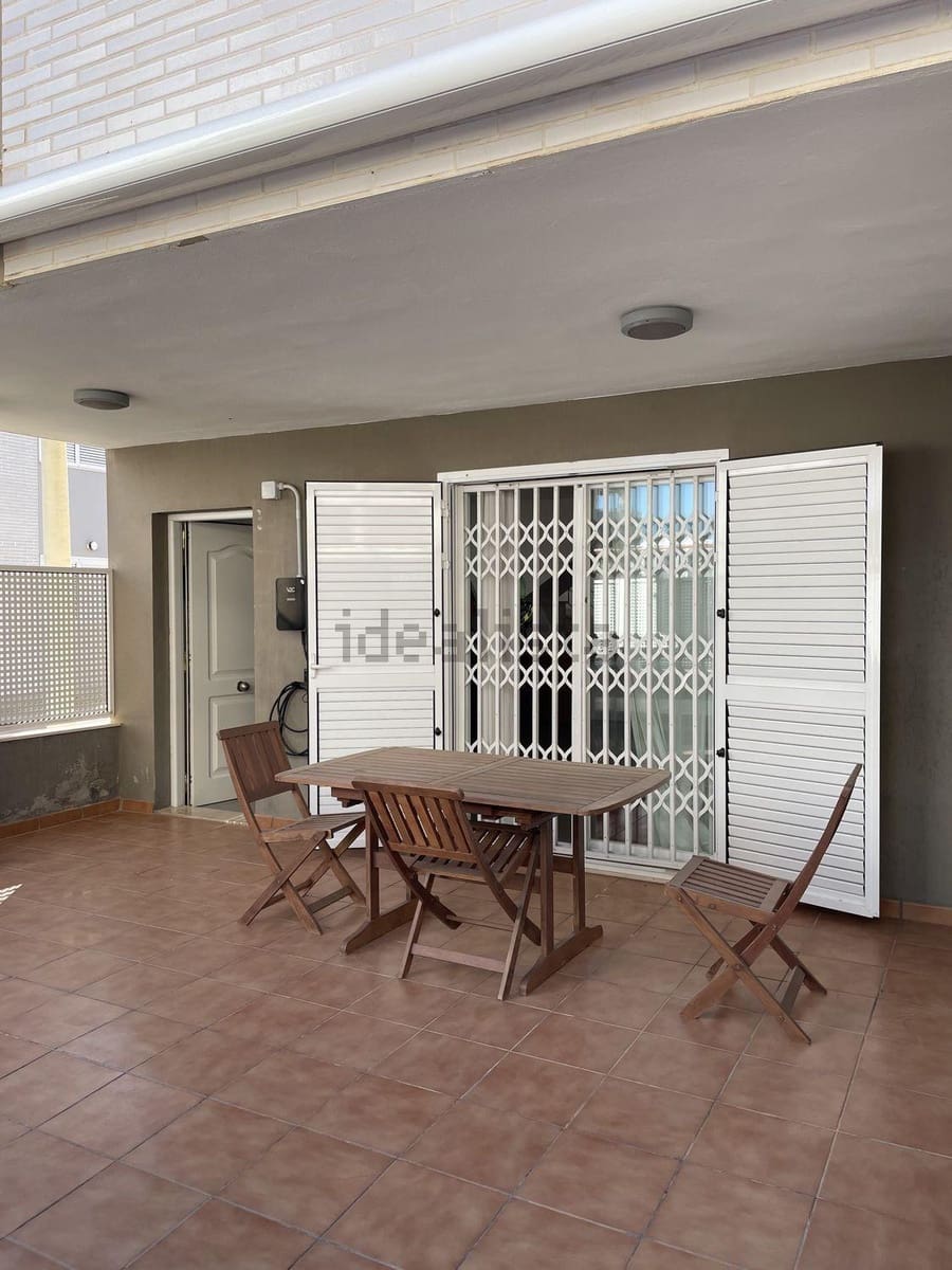3 quarto Moradia em Banda para venda em Moncofa com garagem - 270 000 € (Ref: 9940006)
