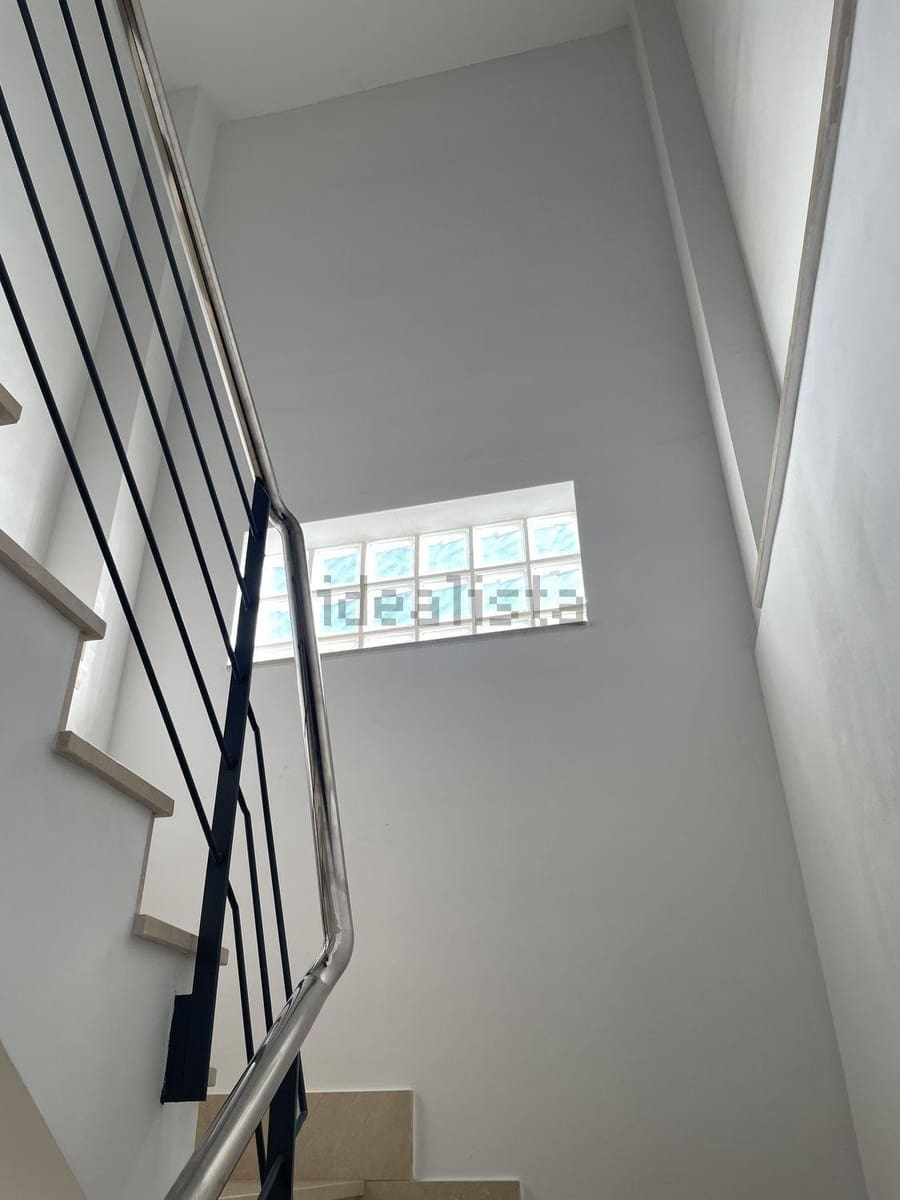3 quarto Moradia em Banda para venda em Moncofa com garagem - 270 000 € (Ref: 9940006)