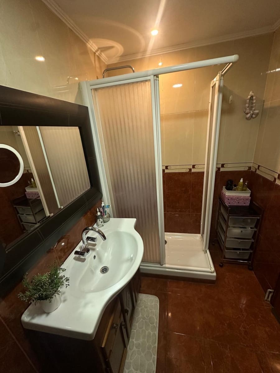 3 bedroom Flat for sale in Valencia city with garage - € 315,000 (Ref: 9942545)