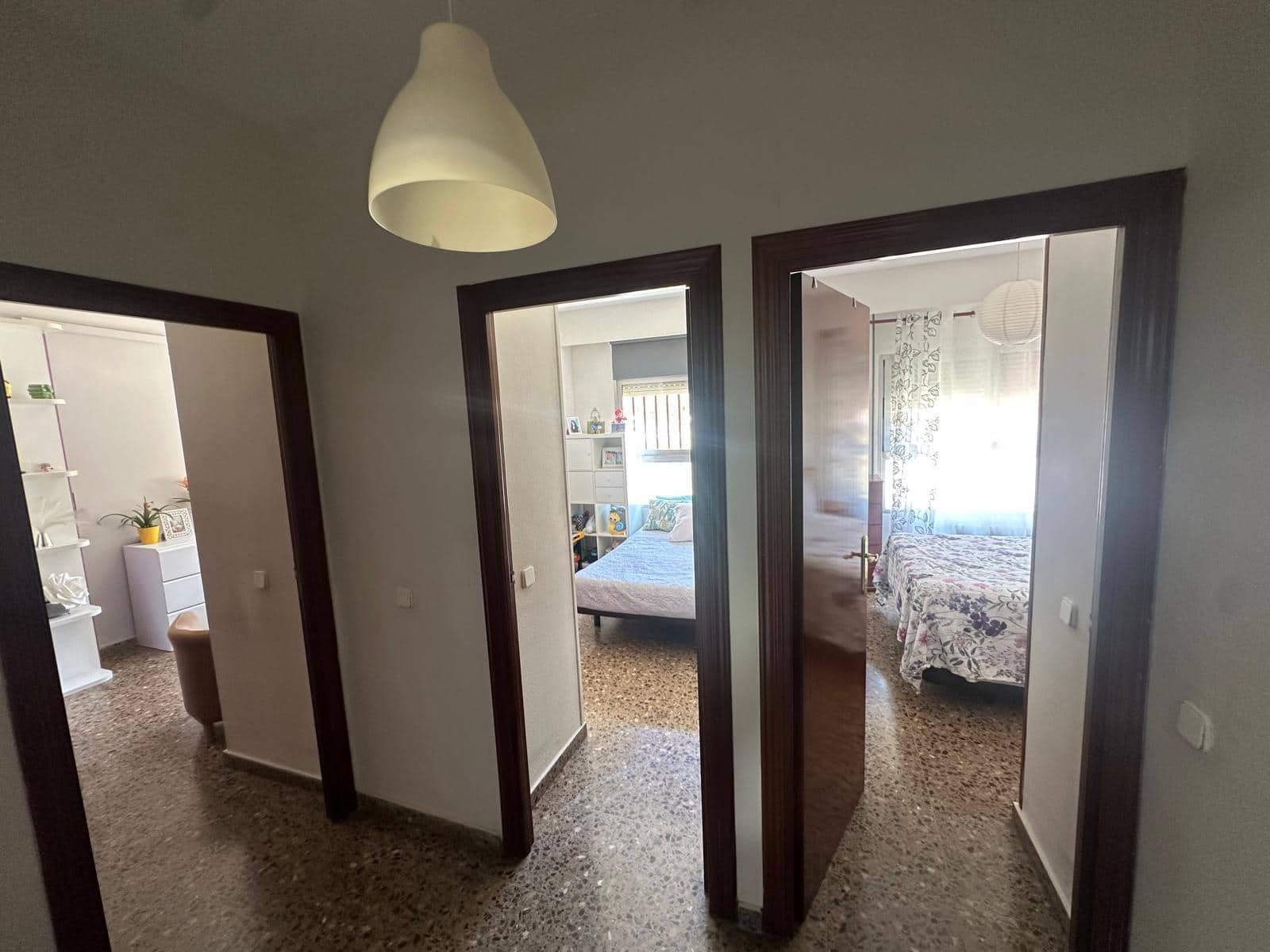 3 bedroom Flat for sale in Valencia city with garage - € 315,000 (Ref: 9942545)