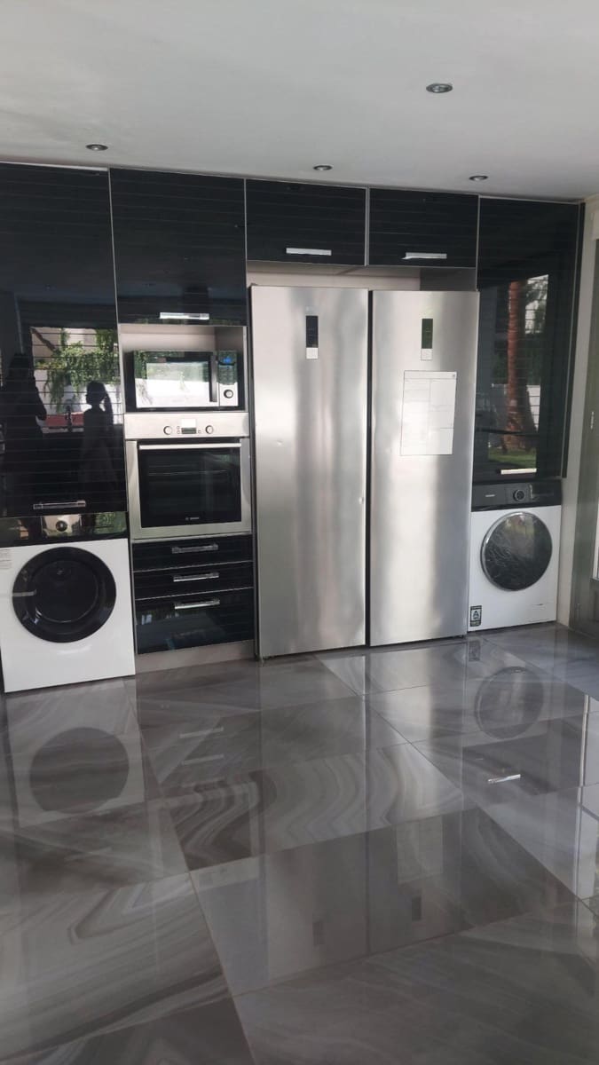 3 Zimmer Villa zu vermieten in La Canada mit Pool Garage - 3.400 € (Ref: 9942546)